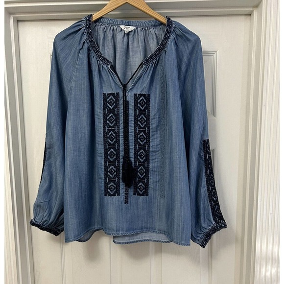 crown & ivy Tops - Crown & Ivy Blue Denim Embroidered Boho Peasant Top Women’s Size XL